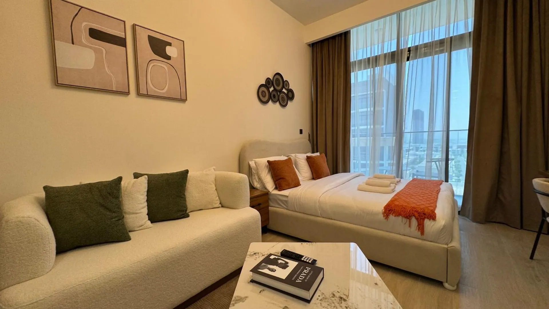 Ashri Hh, Studio In Riviera Dubaj