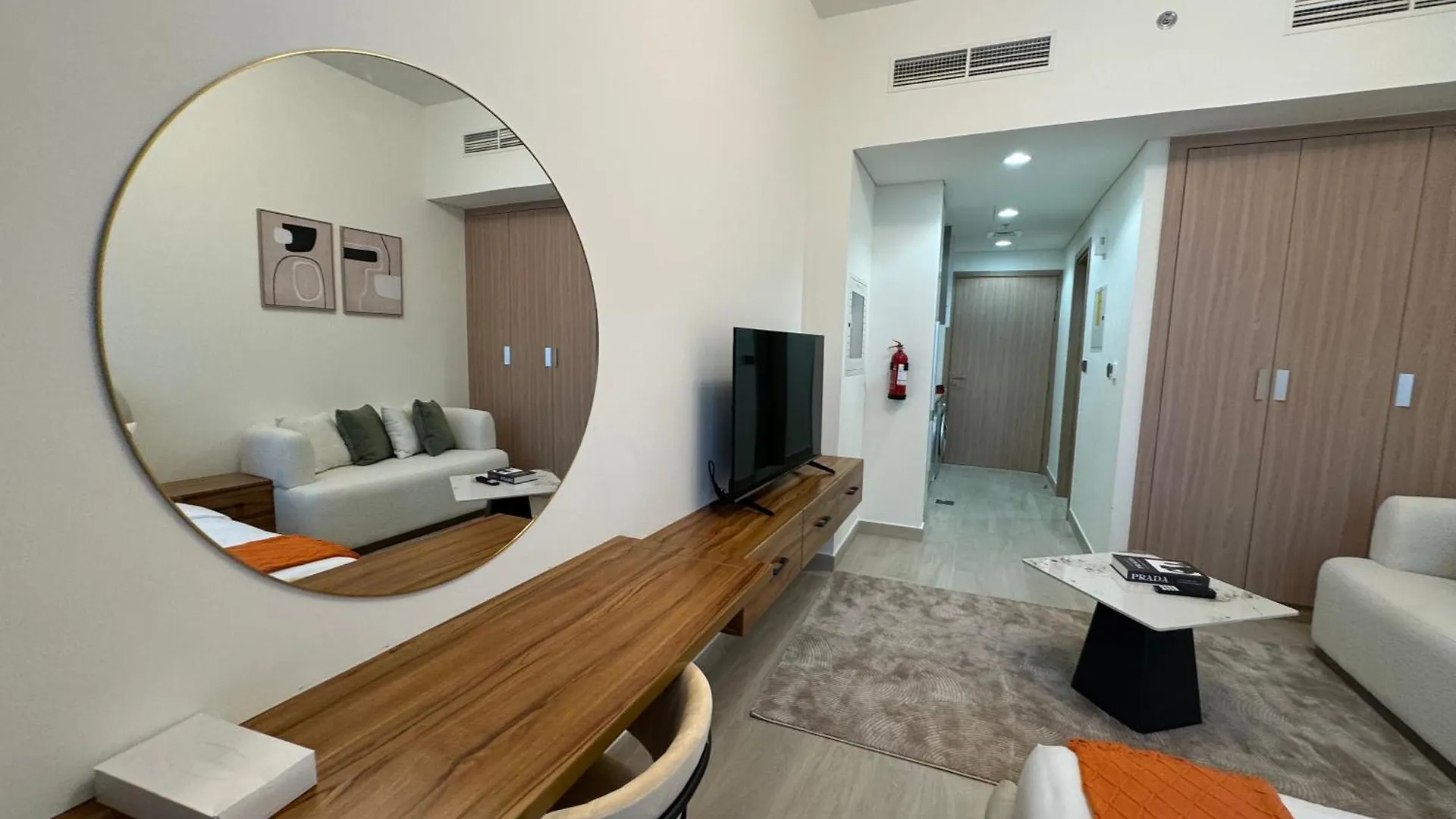 Ashri Hh, Studio In Riviera Dubai 0*,